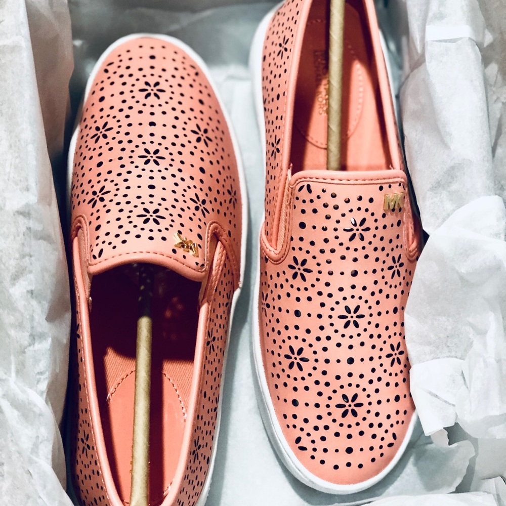 COPY - Michael Kors women slip on - Picture 2 of 5